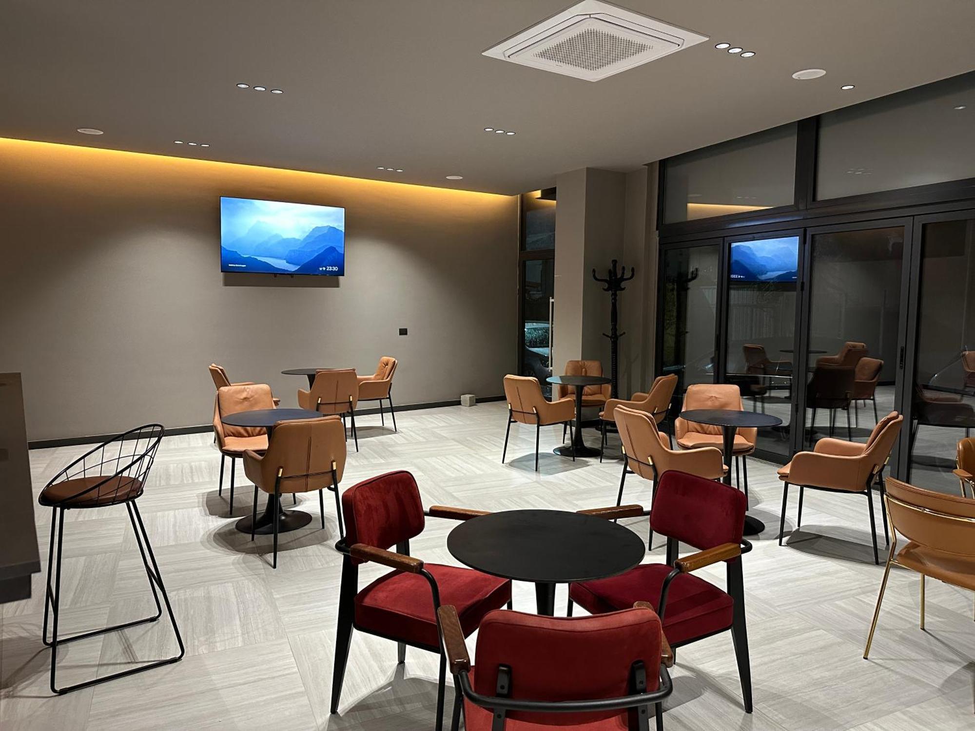 The Roots Boutique Hotel Shkodër Екстериор снимка