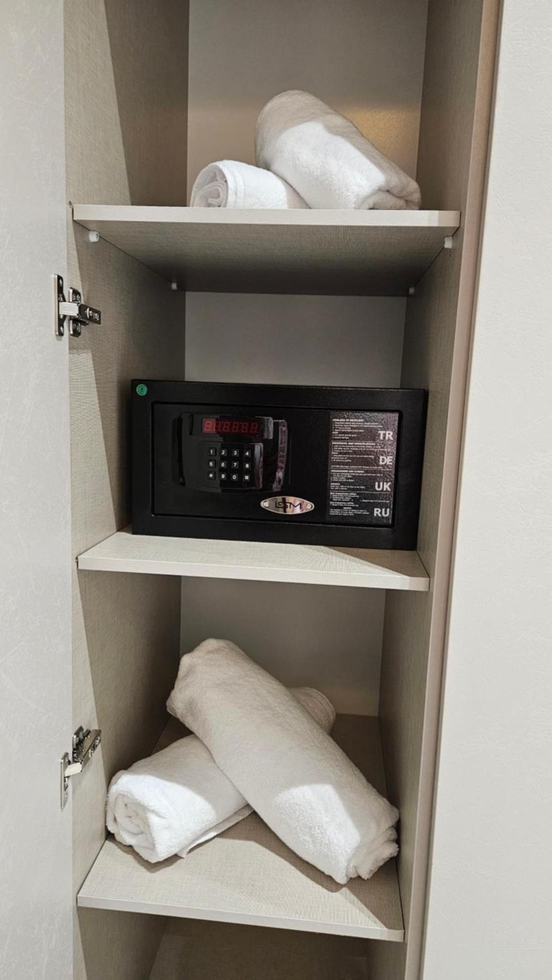 The Roots Boutique Hotel Shkodër Екстериор снимка