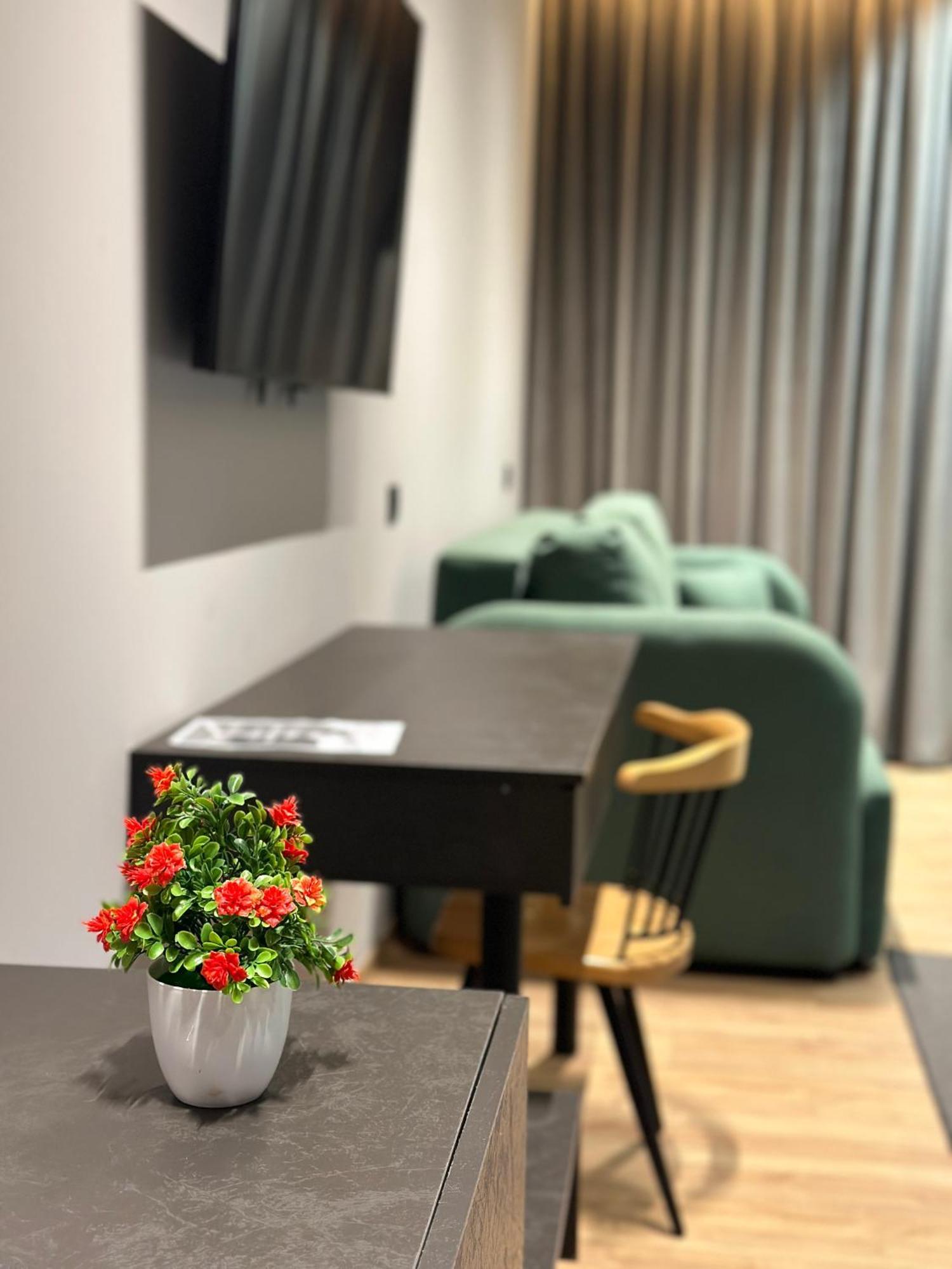The Roots Boutique Hotel Shkodër Екстериор снимка